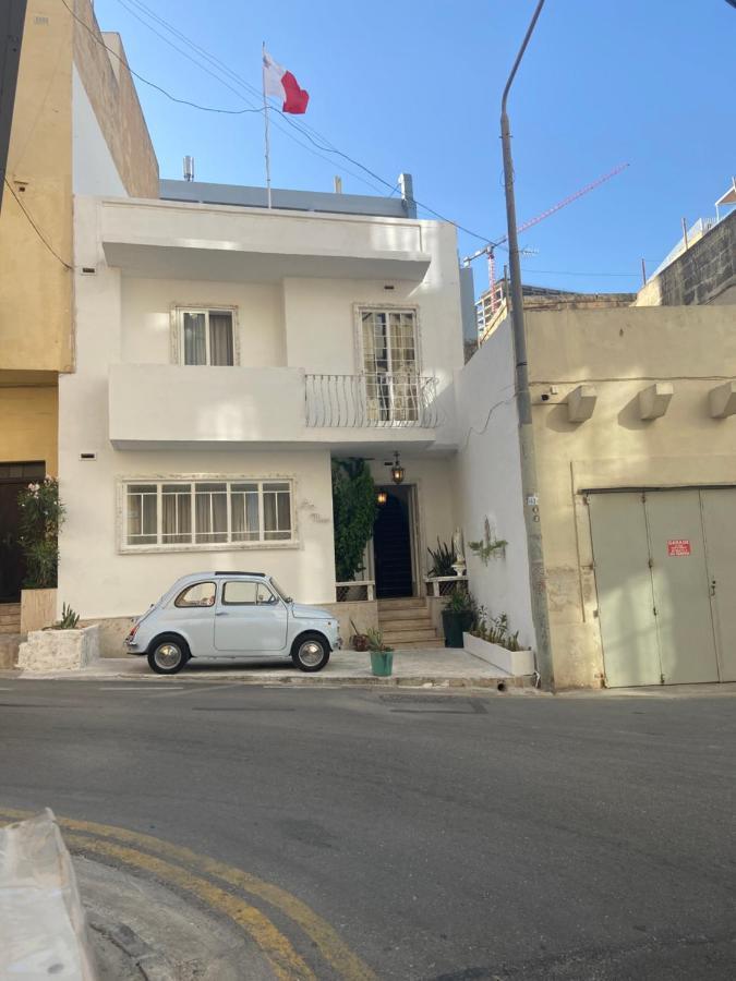 Ave Maria Guest House Saint Julian's Exterior photo