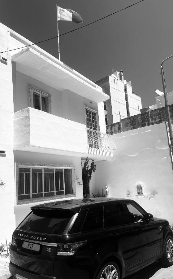 Ave Maria Guest House Saint Julian's Exterior photo